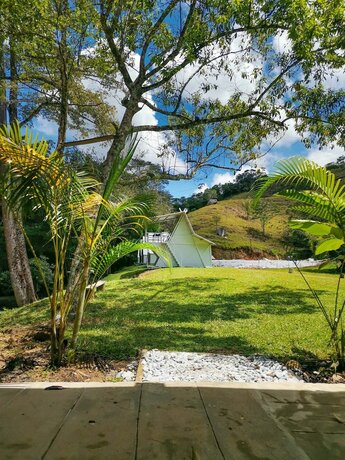 Imagen de la habitación del Hotel Paraiso Escondido Caba&ntilde;as. Foto 17
