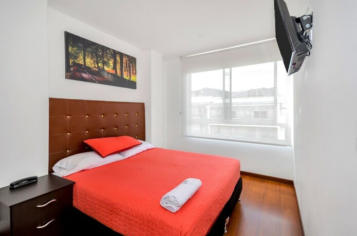 Imagen de la habitación del Hotel Paraiso Ferial. Foto 18