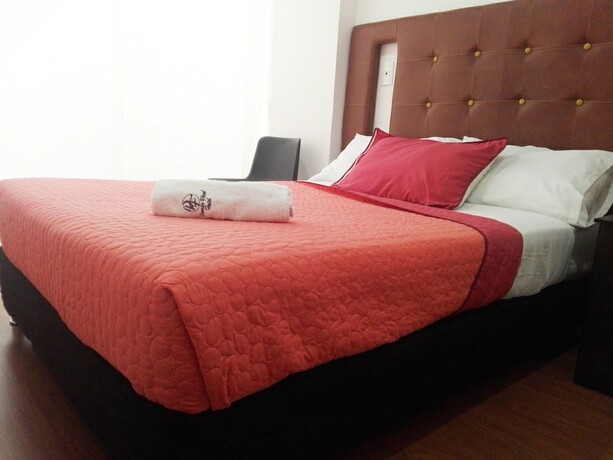 Imagen de la habitación del Hotel Paraiso Ferial. Foto 22