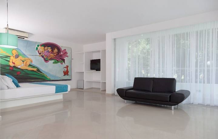Imagen de la habitación del Hotel Paraiso Hollywood. Foto 6