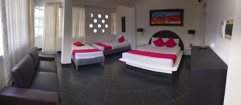 Imagen de la habitación del Hotel Paraiso Hollywood. Foto 12