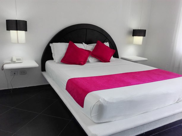 Imagen de la habitación del Hotel Paraiso Hollywood. Foto 17