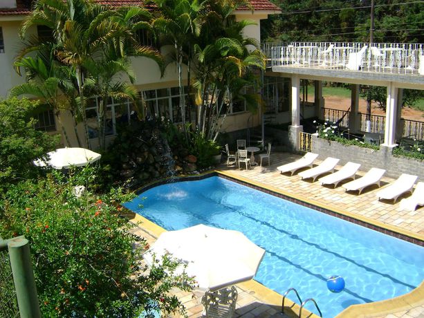 Imagen de la piscina del Hotel Paraiso Kohara. Foto 6