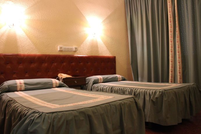 Imagen de la habitación del Hotel Paraiso, Lanjarón ( Alpujarra ). Foto 7