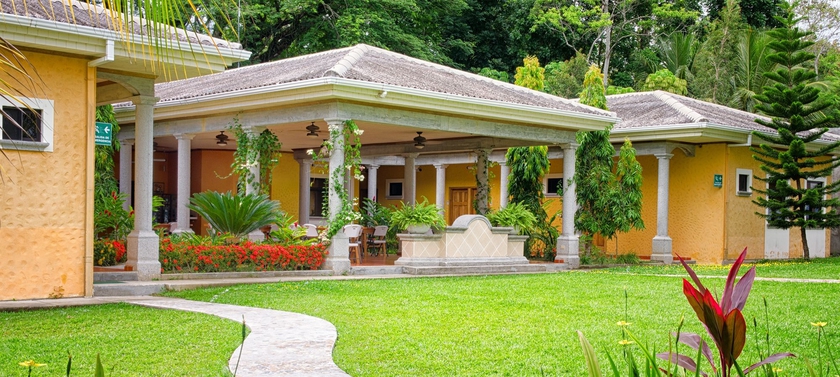 Imagen de los exteriores del Hotel Paraiso Rainforest and Beach. Foto 11