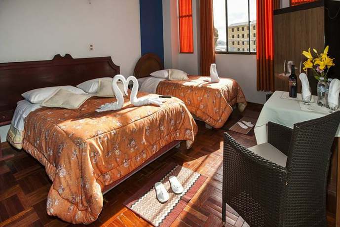 Imagen de la habitación del Hotel Paraiso del Lago. Foto 8