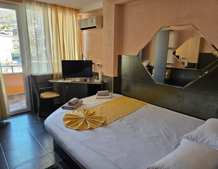Imagen general del Hotel Paralax. Foto 2