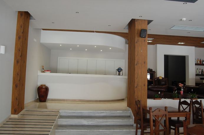 Imagen de los interiores del Hotel Paralia Beach Boutique. Foto 20