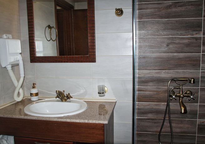 Imagen de la habitación del Hotel Paralia Beach Boutique. Foto 15