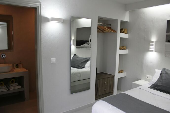 Imagen general del Hotel Paralia Diamond Villa. Foto 9