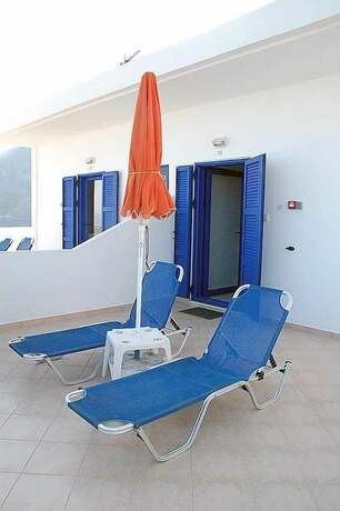 Imagen general del Hotel Paralia Rooms. Foto 7