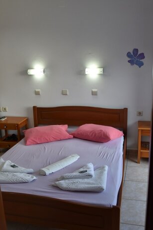 Imagen general del Hotel Paralia Rooms. Foto 9