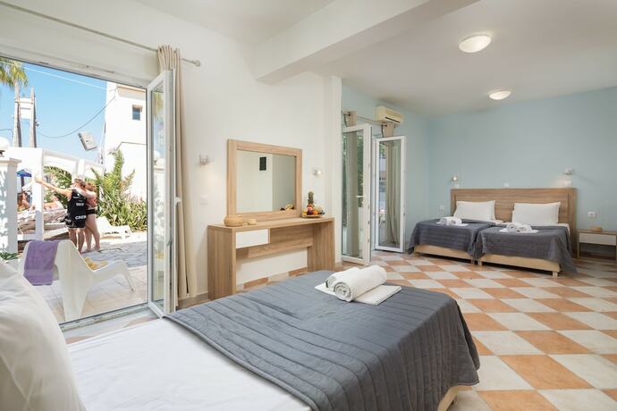 Imagen general del Hotel Paralia Studios. Foto 1