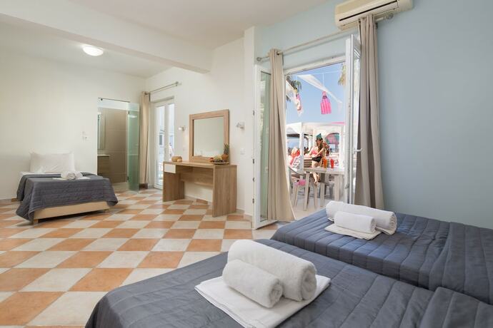 Imagen general del Hotel Paralia Studios. Foto 3