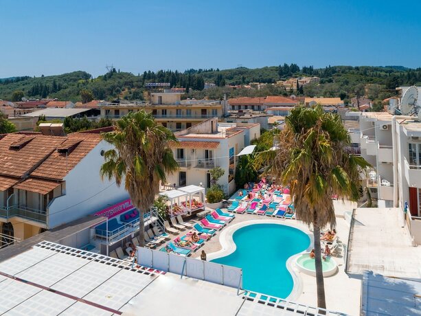 Imagen general del Hotel Paralia Studios. Foto 10