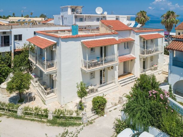 Imagen general del Hotel Paralia Studios. Foto 11