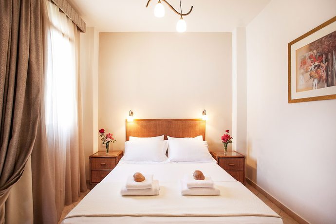 Imagen de la habitación del Hotel Paralio. Foto 6