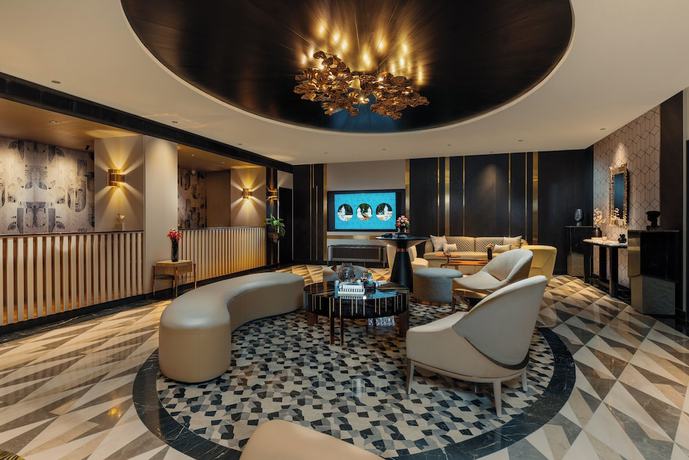 Imagen de los interiores del Hotel Parallel. Foto 17