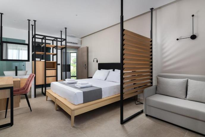 Imagen de la habitación del Hotel Paralos Rodos Lifestyle. Foto 5