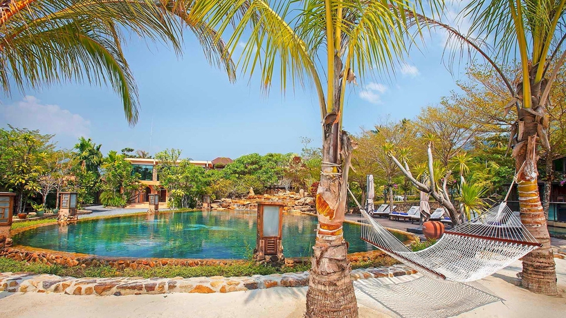 Imagen de la piscina del Hotel Parama Koh Chang. Foto 11