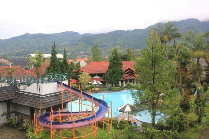 Imagen de los interiores del Hotel Parama Puncak. Foto 7