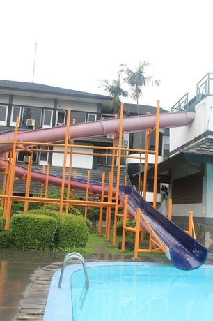 Imagen del bar/restaurante del Hotel Parama Puncak. Foto 4