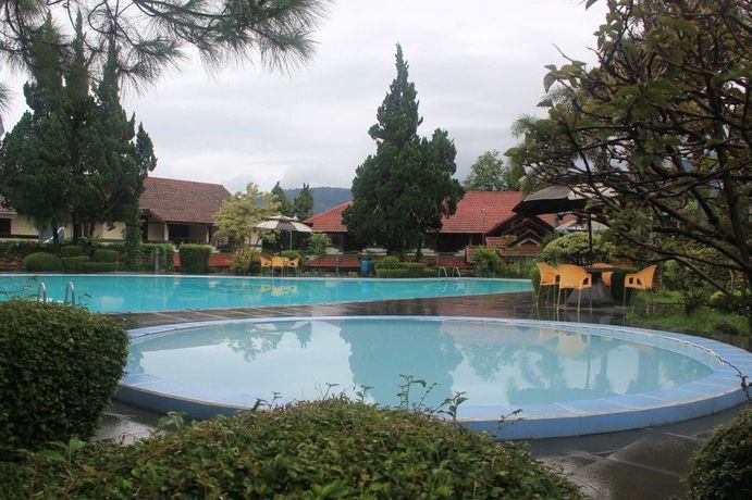 Imagen de los interiores del Hotel Parama Puncak. Foto 8