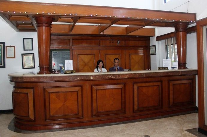 Imagen de los interiores del Hotel Parama Puncak. Foto 11