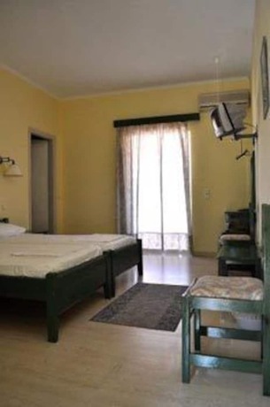 Imagen de la habitación del Hotel Paramonas. Foto 4