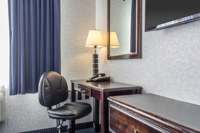Imagen de la habitación del Hotel Paramount Inn, Queens. Foto 5