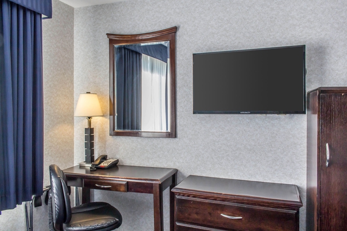 Imagen de la habitación del Hotel Paramount Inn, Queens. Foto 6