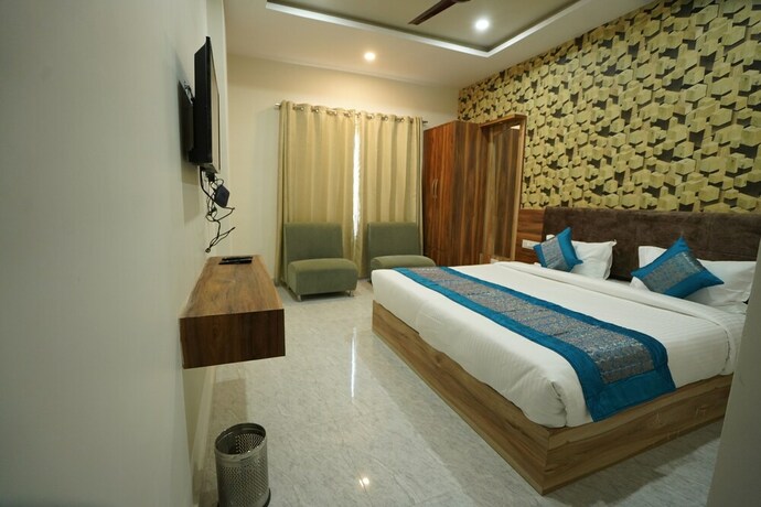 Imagen de la habitación del Hotel Paramount Udaipur. Foto 18