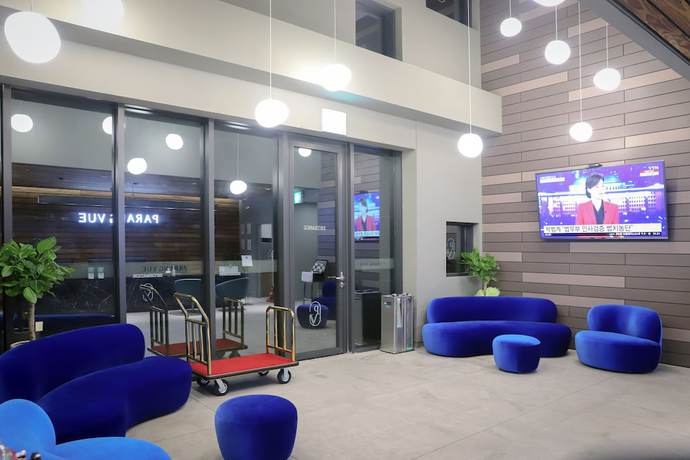 Imagen de los interiores del Hotel Parangvue. Foto 19