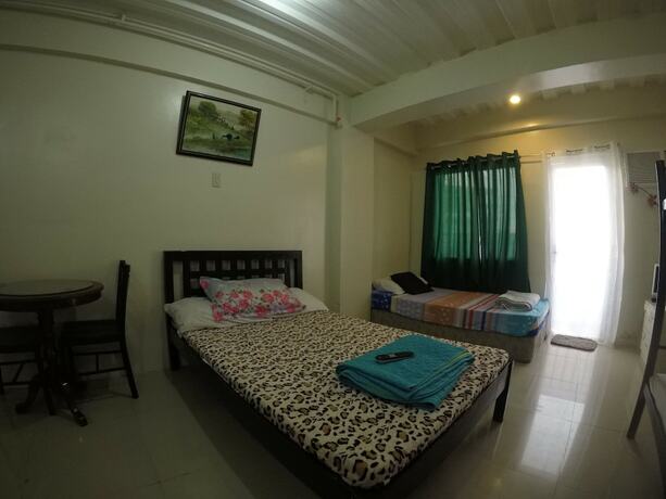 Imagen de la habitación del Hotel Parañaque Airport Hometel. Foto 16