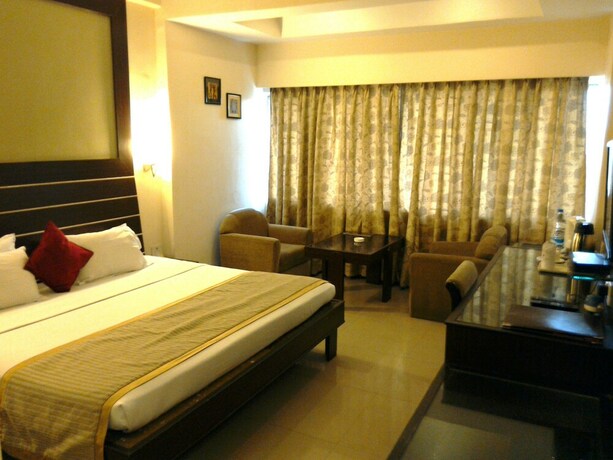 Imagen de la habitación del Hotel Paras, Jabalpur. Foto 14