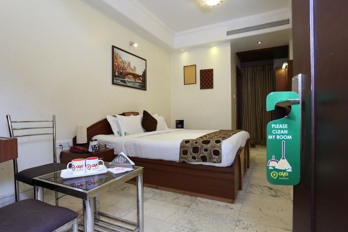 Imagen de la habitación del Hotel Paras, Jabalpur. Foto 24