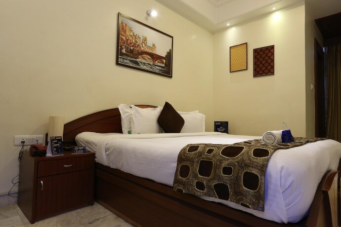 Imagen de la habitación del Hotel Paras, Jabalpur. Foto 25