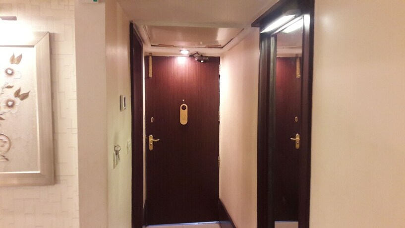 Imagen de la habitación del Hotel Paras, Jabalpur. Foto 29