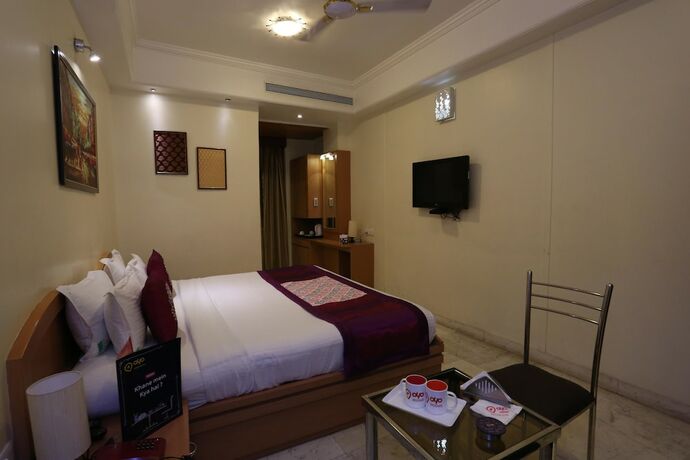 Imagen de la habitación del Hotel Paras, Jabalpur. Foto 33