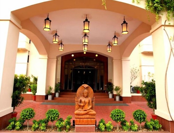 Imagen general del Hotel Paras Mahal. Foto 16