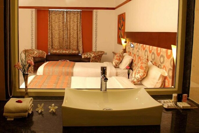 Imagen de la habitación del Hotel Paras Mahal. Foto 19