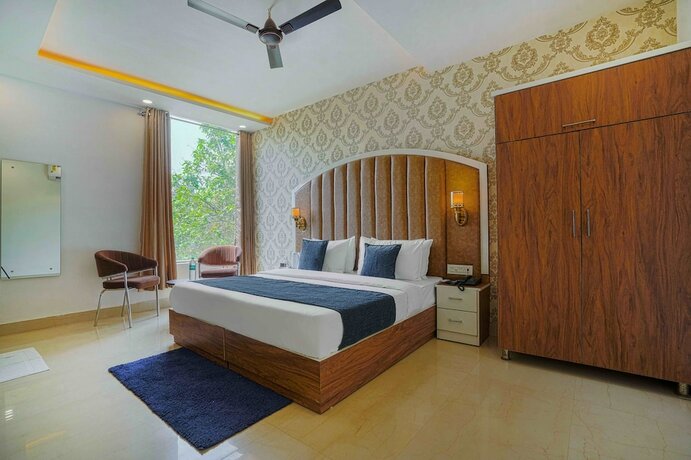 Imagen de la habitación del Hotel Paras, Zirakpur. Foto 11