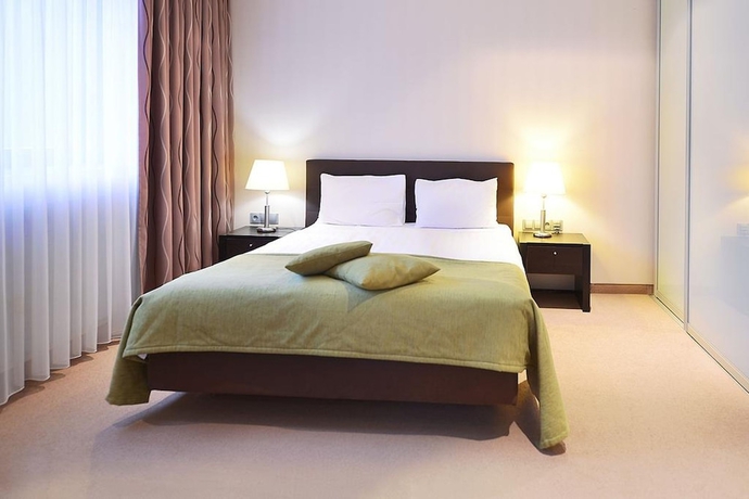 Imagen de la habitación del Hotel Parc Alvisse. Foto 17