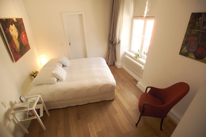 Imagen de la habitación del Hotel Parc Beaux Arts. Foto 8