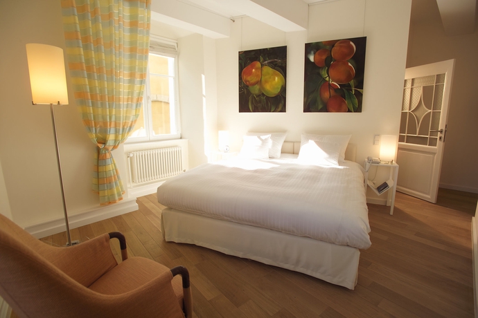 Imagen de la habitación del Hotel Parc Beaux Arts. Foto 9