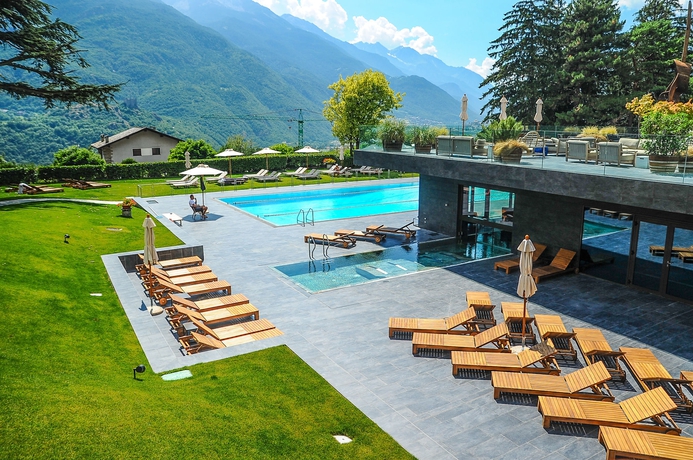 Imagen de la piscina del Hotel Parc Billia. Foto 15