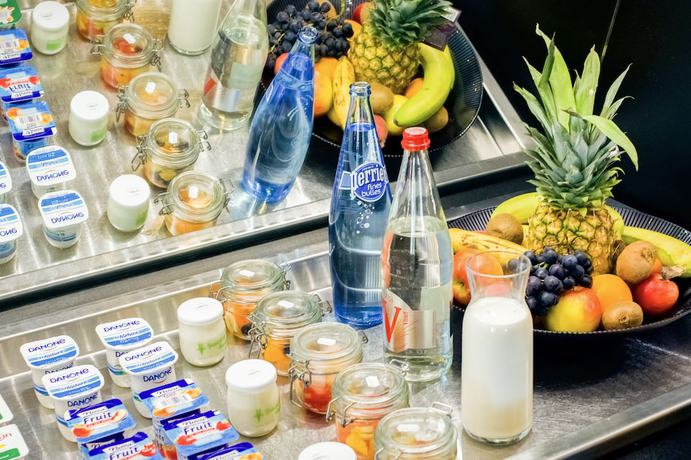 Imagen del bar/restaurante del Hotel Parc, Carvin. Foto 6