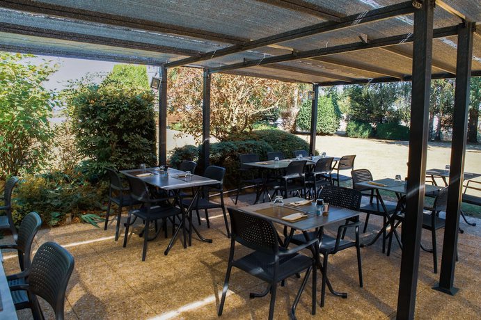 Imagen del bar/restaurante del Hotel Parc, Carvin. Foto 7