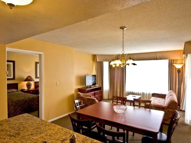 Imagen de la habitación del Hotel Parc Corniche Condominium Suite. Foto 3