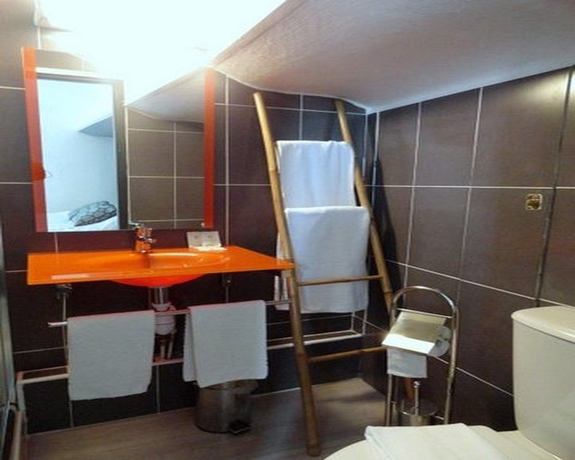 Imagen de la habitación del Hotel Parc Mazon. Foto 11